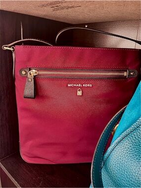 Michael Kors nylon eggplant 🍆 Crossbody